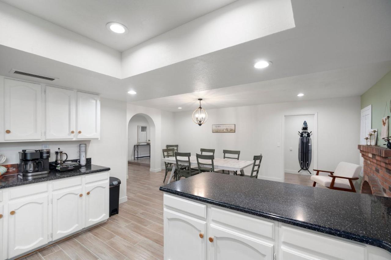 Large Pool With Diving Board, Remodeled 3Bdrm, Near State Farm Stdm And More! Peoria Bagian luar foto
